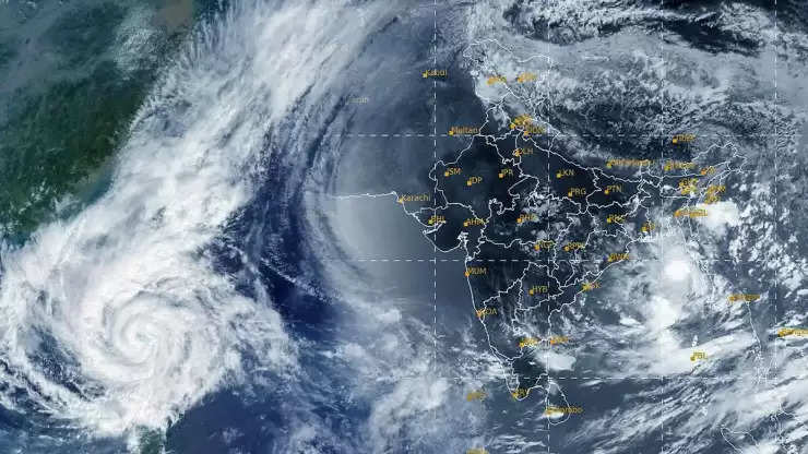 जल्दी ही जमीन से टकरायेगा भीषण चक्रवाती तूफान बिपरजॉय: IMD