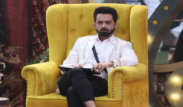Award Winning Astrologer Saurish Sharma entered Bigg Boss 17 & shared his valuable insights and observation about each contestant
