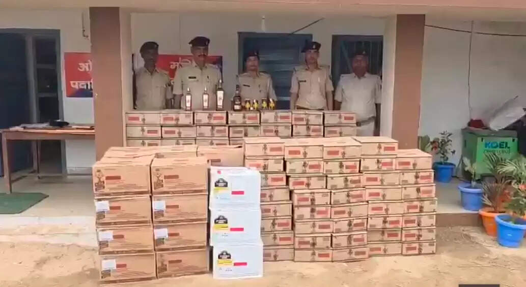 बिहार चुनाव से पहले बेतिया पुलिस की बड़ी कार्रवाई: दो&nbsp;बोलेरो से 1128 लीटर विदेशी शराब बरामद, एक तस्कर गिरफ्तार, 3 फरार