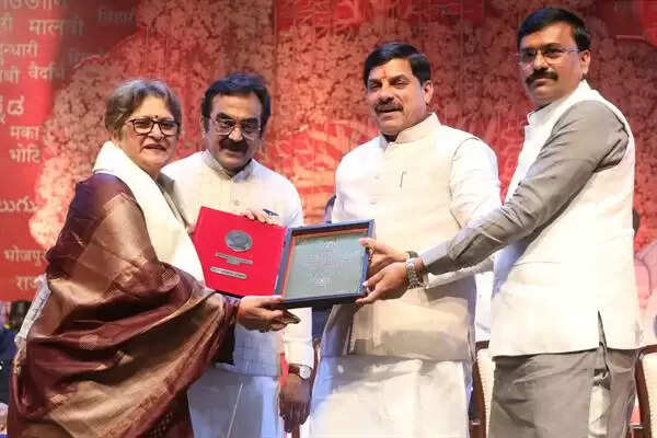 MP News: जैसे मां के चरणों में चारधाम, वैसे ही मातृभाषा की गोद में आनंदधाम- सीएम&nbsp;मोहन यादव&nbsp;