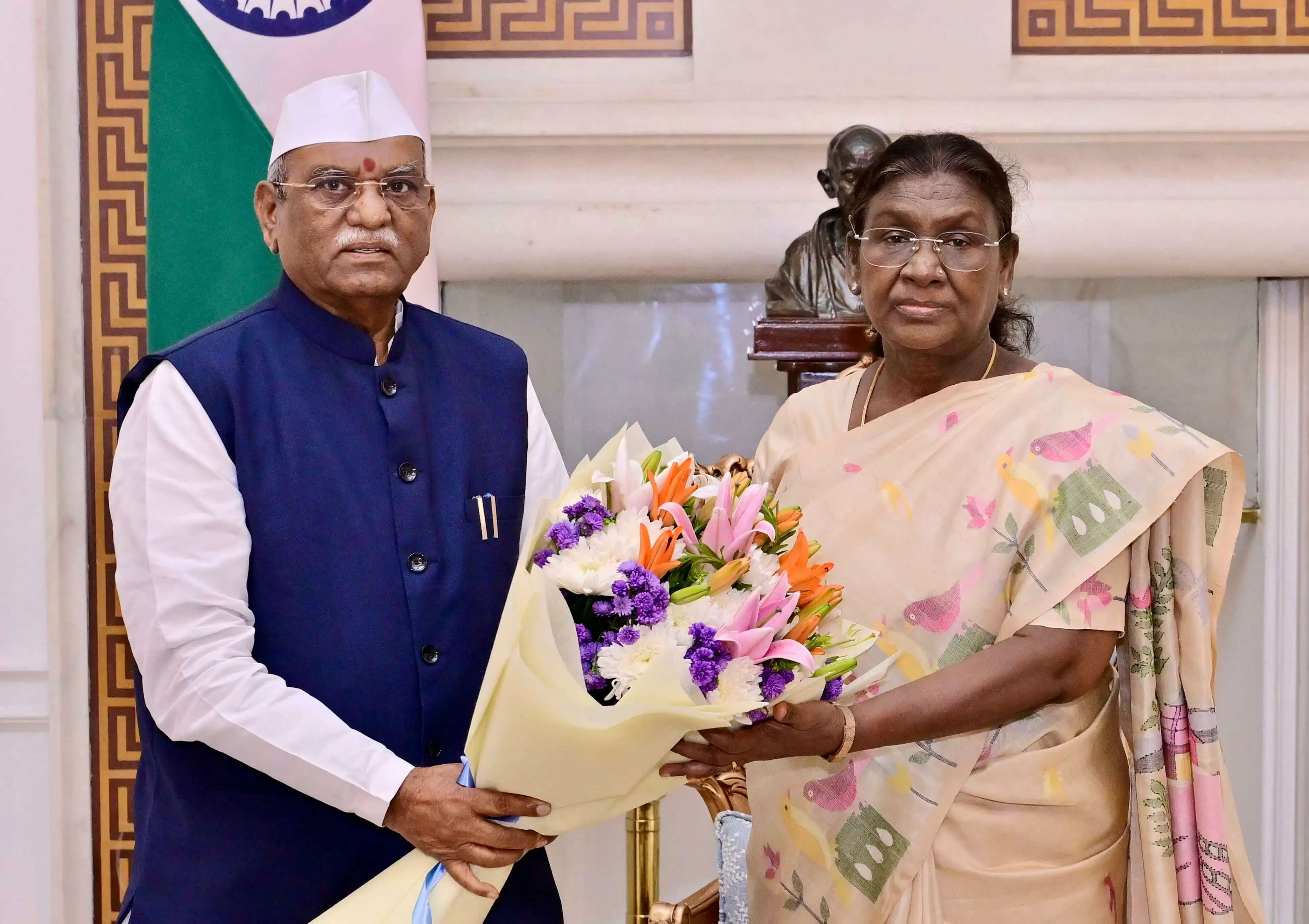 राज्यपाल हरिभाऊ बागडे की राष्ट्रपति द्रौपदी मुर्मु से मुलाकात: राजस्थान से जुड़े अहम मुद्दों पर हुआ संवाद