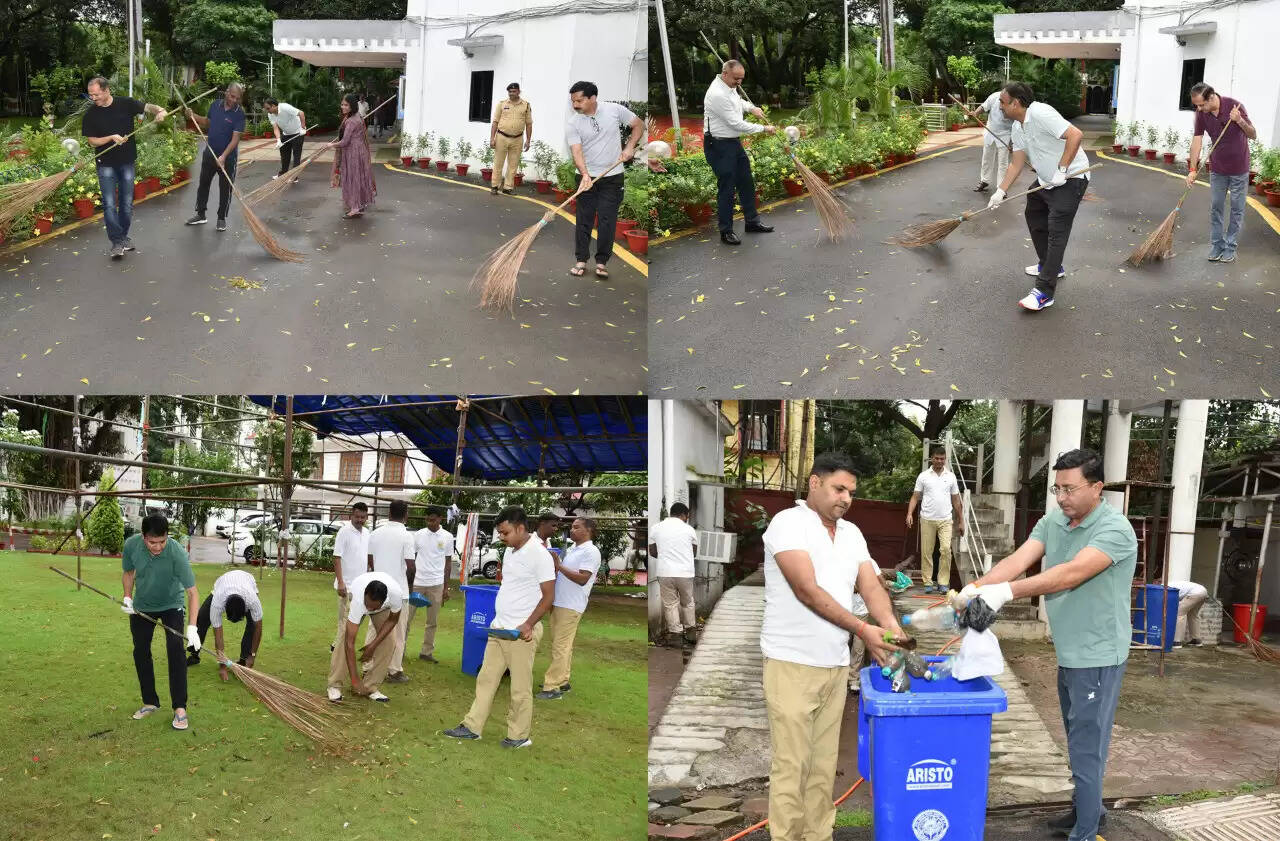 स्वच्छ भारत अभियान के तहत- राजभवन परिसर में अधिकारियों-कर्मचारियों ने की साफ-सफाई