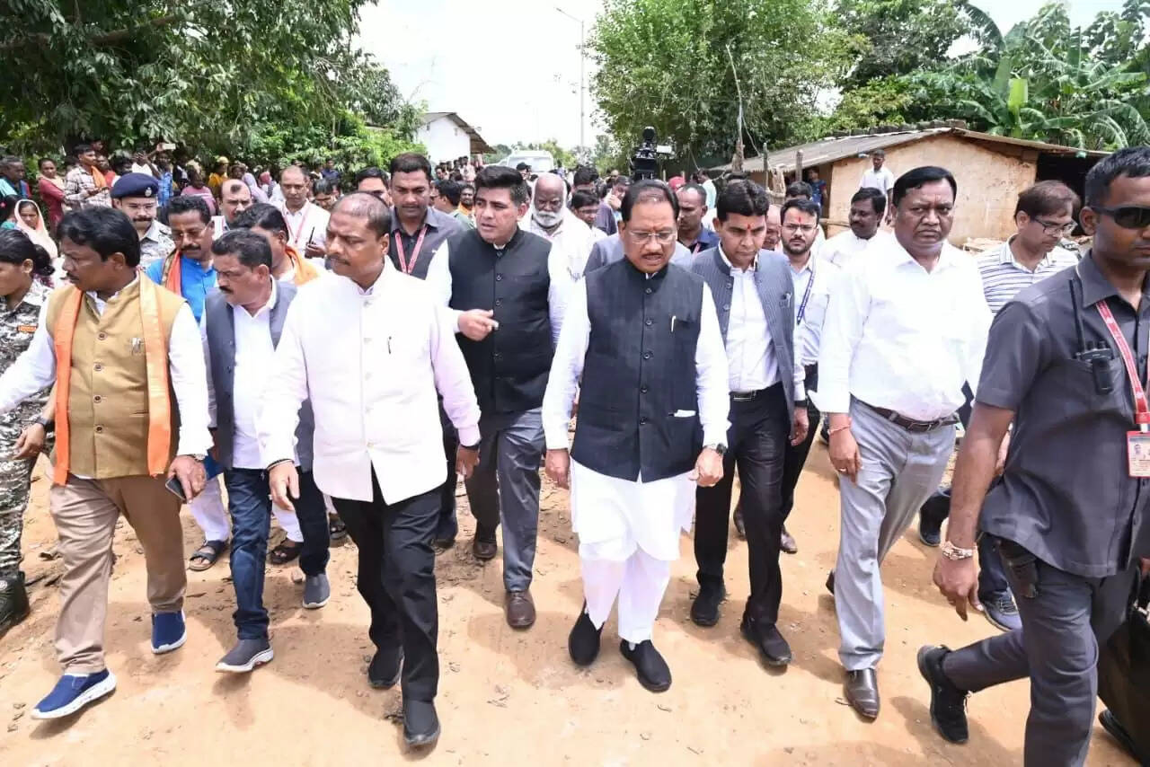 CG News: सीएम साय ने आज बाढ़ प्रभावित जिलों दंतेवाड़ा और बस्तर का&nbsp;हवाई और जमीनी&nbsp;निरीक्षण किया,&nbsp;दिए निर्देश