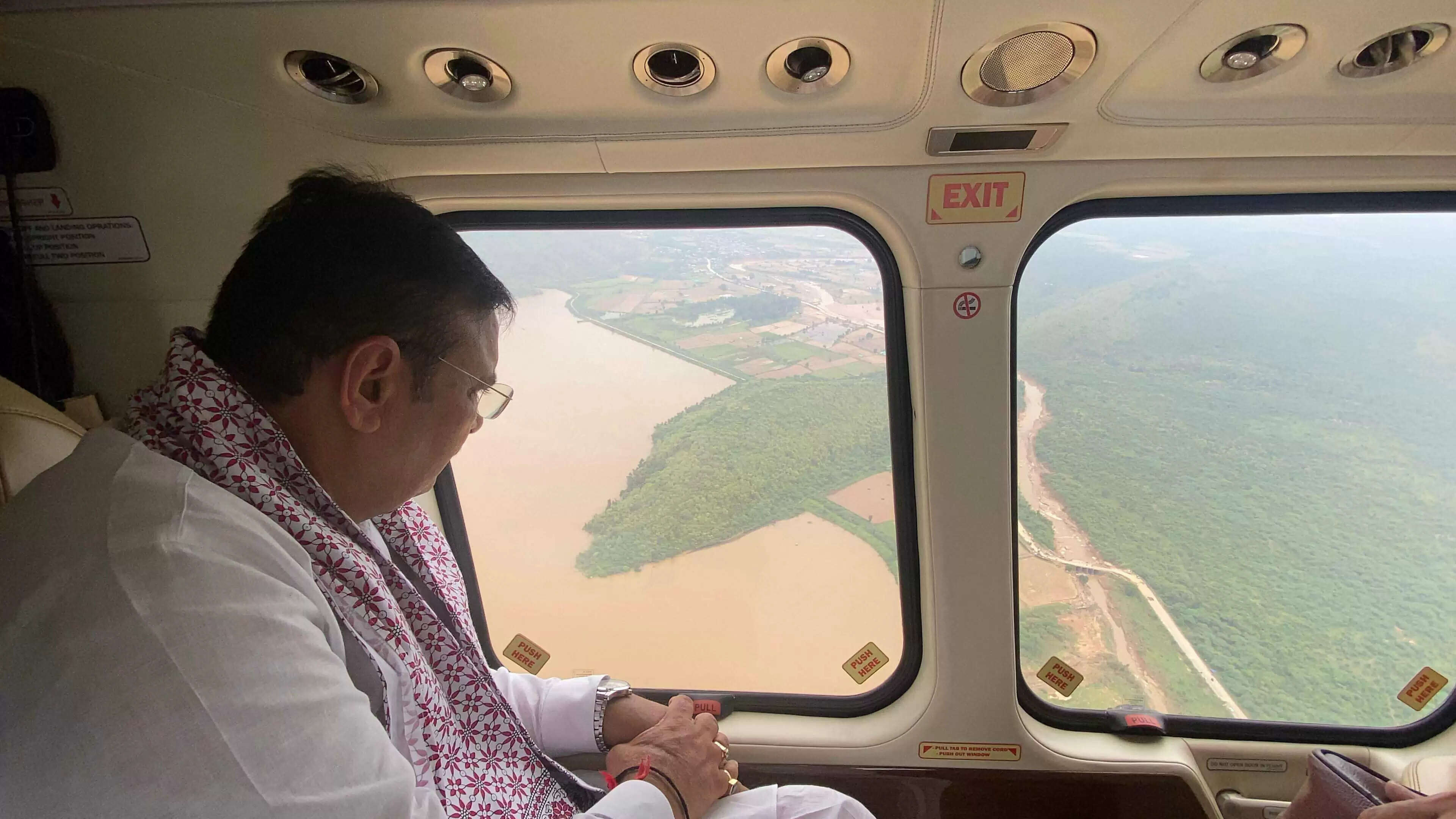 CM भजनलाल शर्मा ने&nbsp;सवाई माधोपुर, करौली और धौलपुर जिलों में जलभराव व अतिवृष्टि प्रभावित क्षेत्रों का हवाई सर्वेक्षण कर स्थिति का लिया जायजा।&nbsp;