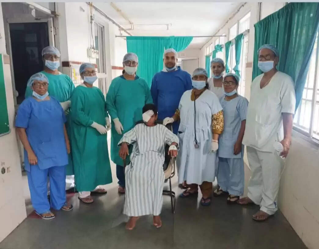 CG News: 3925 मोतियाबिंद के मरीजों की रायगढ जिले में हुई पहचान, हजारों आंखों की लौटी रोशनी