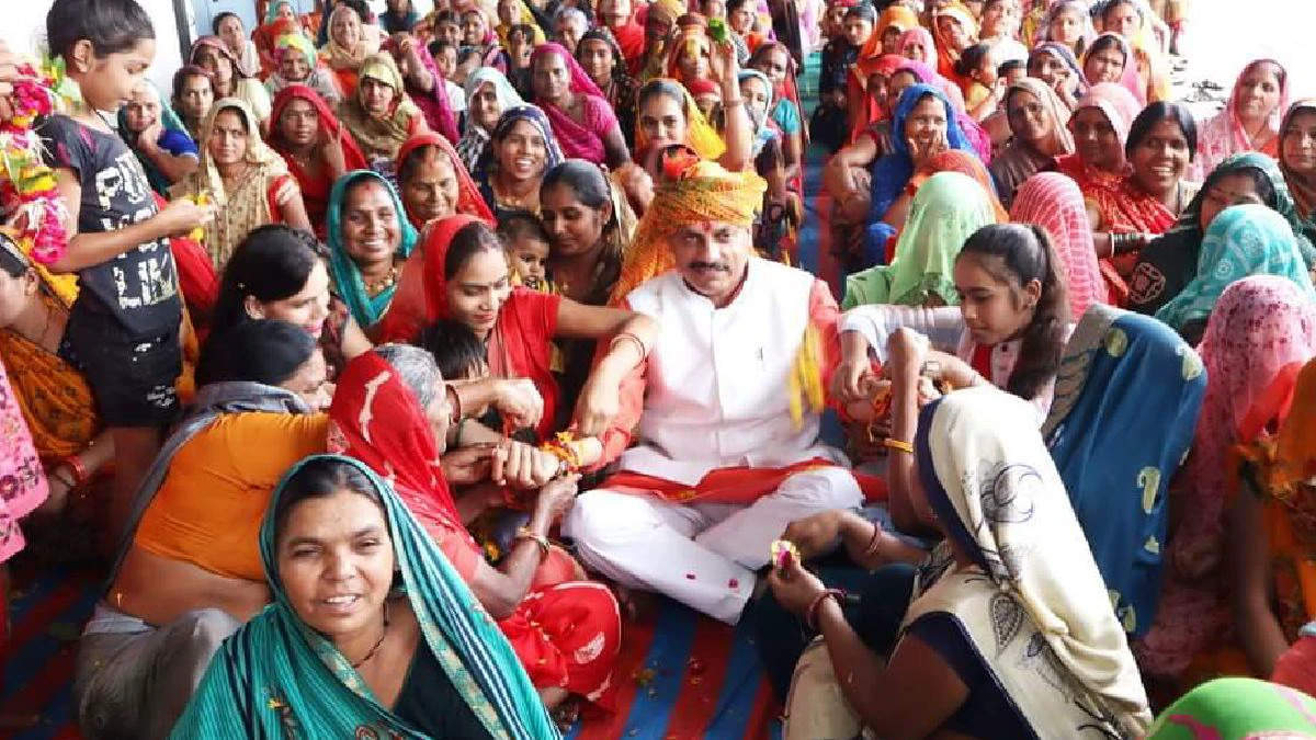 Ujjain news: लाड़ली बहना ने शिक्षा मंत्री डॉ. मोहन यादव की कलाई पर बांधी राखी, मिला साथ निभाने का वचन