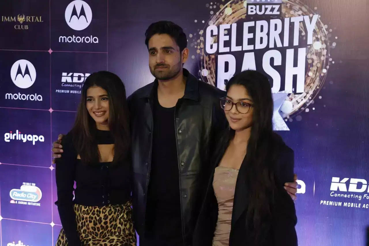 IWMbuzz hosts a spectacular New Year party bash with a galaxy of talent