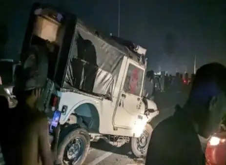 Bihar News: तेजस्वी यादव के काफिले की एक एस्कॉर्ट गाड़ी पूर्णिया में हुई हादसे का शिकार 