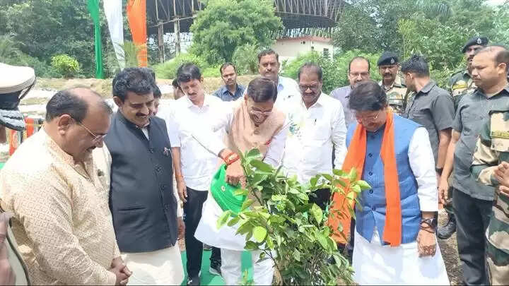 पर्यावरण संरक्षण के लिए इंदौर काम कर सकता है तो देश के अन्य शहर क्यों नहीं: केंद्रीय रक्षा राज्य मंत्री संजय सेठ