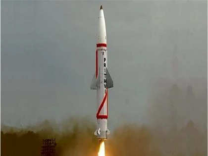 शॉर्ट रेंज बैलेस्टिक मिसाइल पृथ्वी-II का हुआ सफल परीक्षण, रक्षा मंत्रालय ने दी जानकारी
