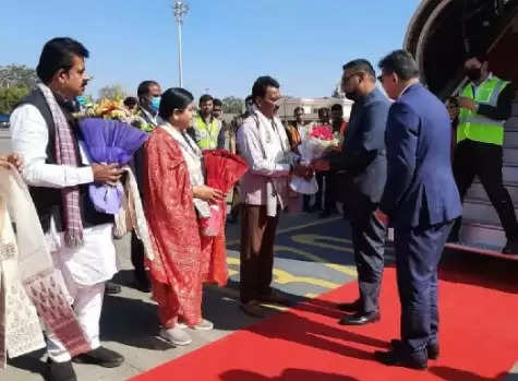 MP: प्रवासी भारतीय सम्मेलन में इंदौर पहुंचे, गुयाना के राष्ट्रपति मोहम्मद इरफान अली 