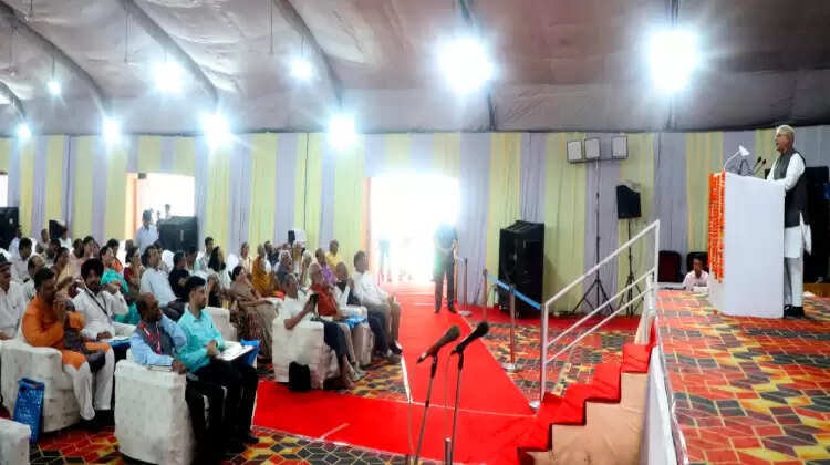 MP News: राज्यपाल पटेल ने कहा- भाषा है संस्कृति का आईना, हिन्दी सेवी सम्मान समारोह में किया सम्मानित