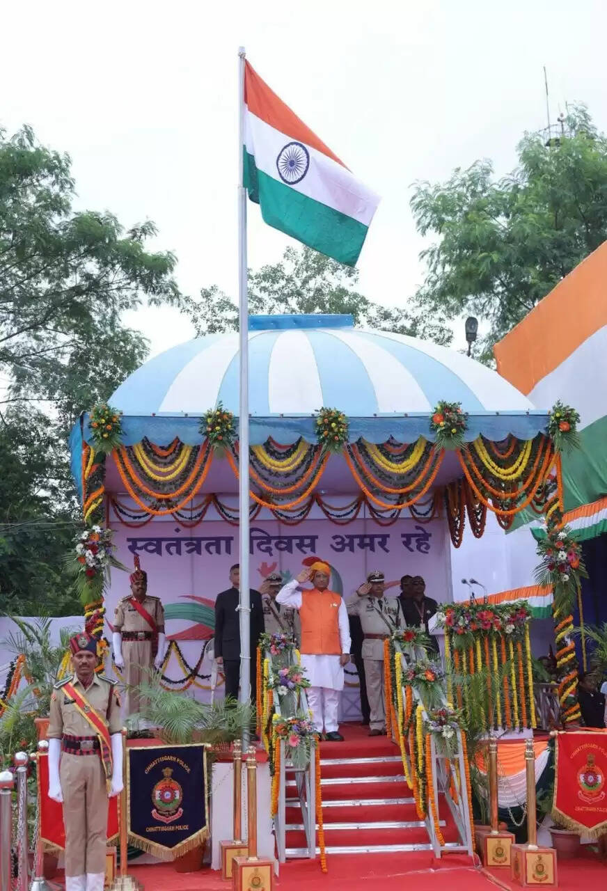 CG News: मुख्यमंत्री विष्णु देव साय ने&nbsp;छत्तीसगढ़ रजत महोत्सव का किया शुभारंभ