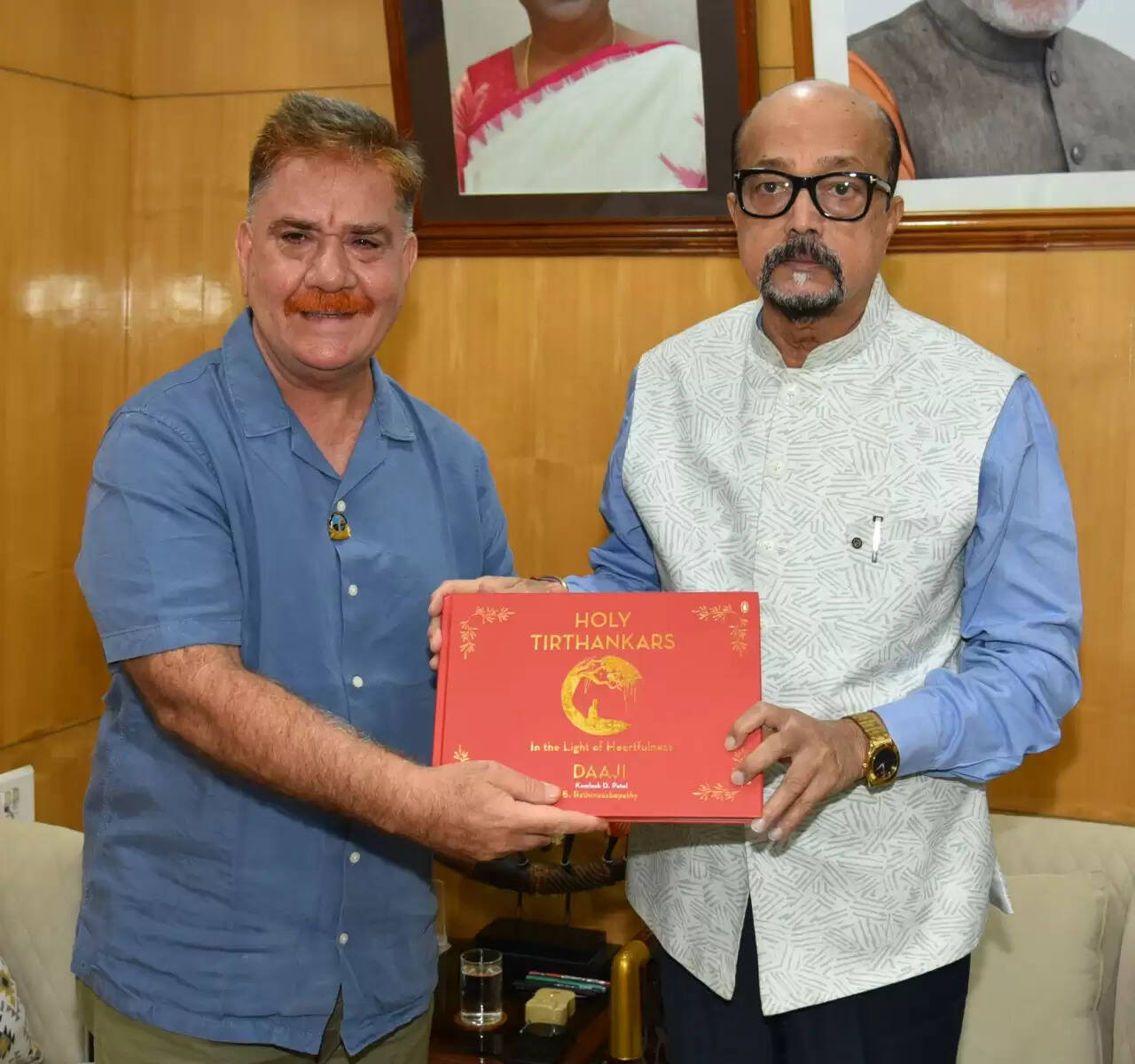 CG News: राज्यपाल&nbsp;रमेन डेका से हार्टफुलनेस संस्थान के डायरेक्टर&nbsp;चॉवला ने की सौजन्य भेंट