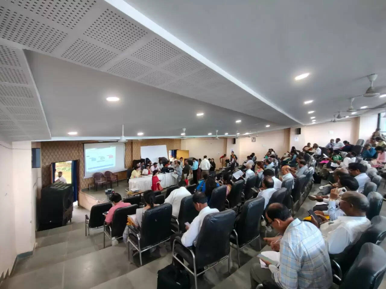 CM विष्णुदेव साय के नेतृत्व में शिक्षा विभाग की पारदर्शी पहल: पदोन्नत प्राचार्यों की ऑनलाइन काउंसिलिंग शुरू 