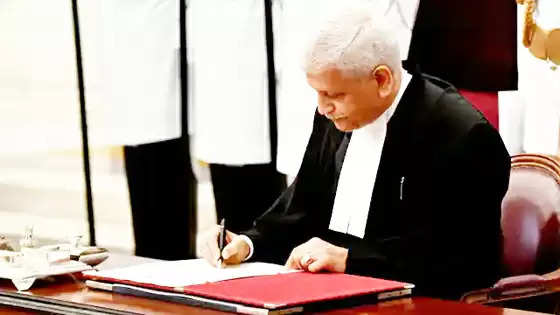 देश के मुख्य न्यायाधीश बने जस्टिस यूयू ललित, मात्र 74 दिन का होगा कार्यकाल