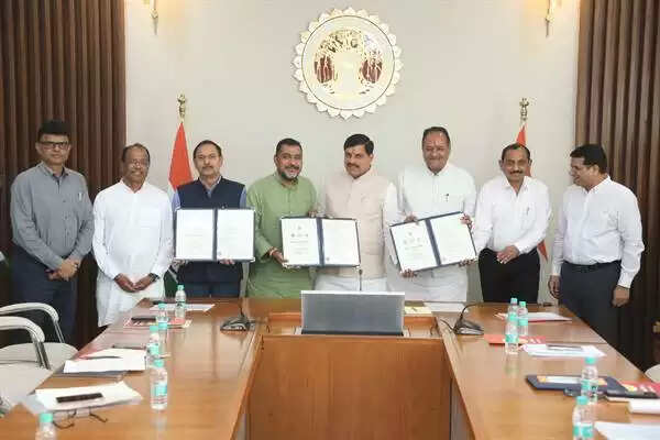 MP News: मुख्यमंत्री मोहन यादव की मौजूदगी में आनंद ग्रामों के विकास और नदी संरक्षण पर हुए 2 एमओयू