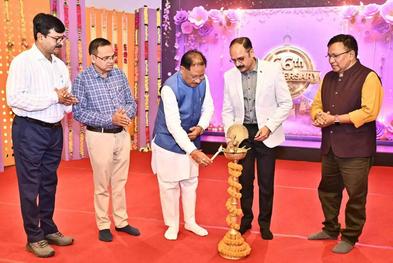 CG News: दूरदर्शन के 66वें स्थापना दिवस पर सीएम साय ने साझा की यादें, लोकनृत्यों की प्रस्तुतियों ने मोहा मन